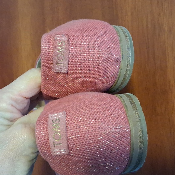 TOMS Women's Pink & Gold Slip On Flats Closed Toe Loafers Sz 7.5M - Picture 5 of 10